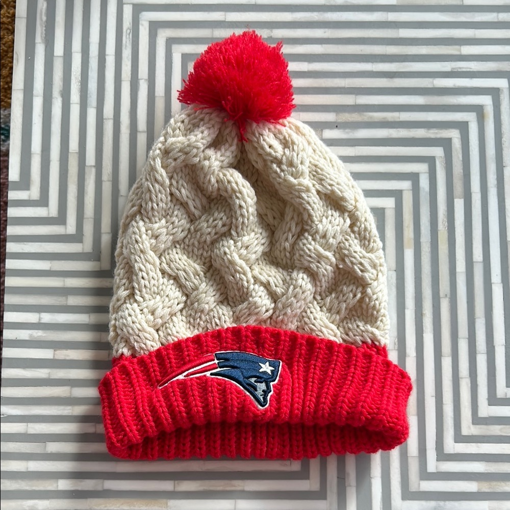 NFL Team Apparel Patriots Cable Knit Hat